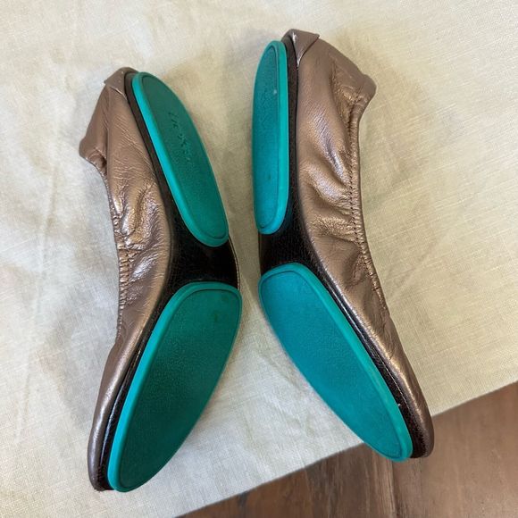 TIEKS by Gavrieli Metallic Bronze Leather Ballet Flats Foldable Slip On - Picture 6 of 10